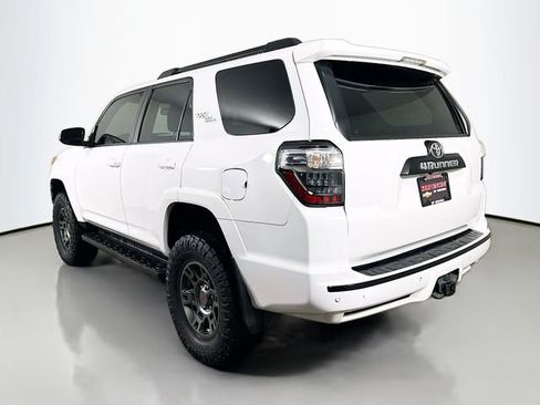 Used 2021 Toyota 4Runner TRD Off-Road image 8