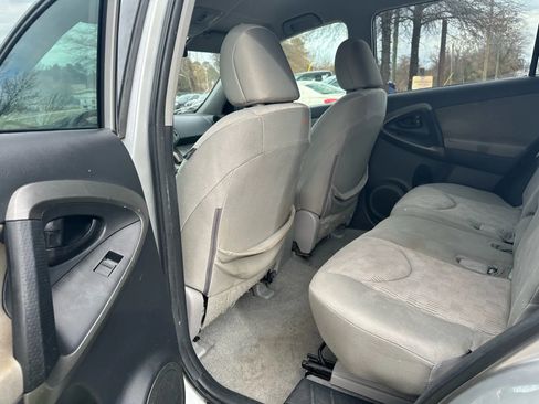 Used 2011 Toyota RAV4 4WD w/ Base L4 Extra Value Pkg image 14