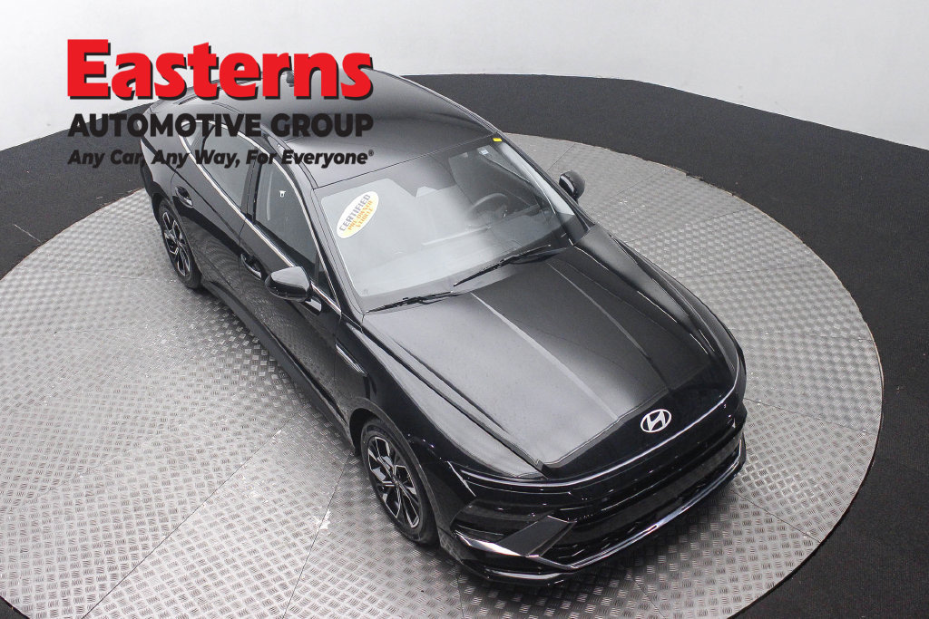 Used 2025 Hyundai Sonata SEL FWD image 4