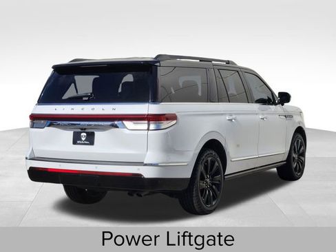 Certified 2022 Lincoln Navigator L Black Label AWD/4WD image 10