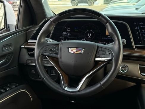 Used 2023 Cadillac Escalade Sport Platinum w/ LPO, ONYX Package image 10