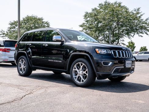 Used 2019 Jeep Grand Cherokee Limited w/ Trailer Tow Group IV AWD/4WD image 2