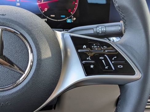 New 2026 Mercedes-Benz GLB 250 image 28