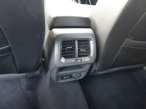 Used 2019 Volkswagen Tiguan S FWD image 13