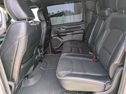 Used 2022 RAM 1500 Laramie AWD/4WD image 13