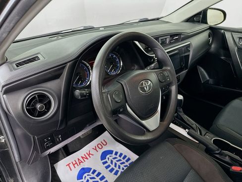 Used 2019 Toyota Corolla LE image 15