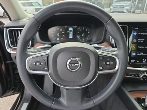 Certified 2022 Volvo S60 B5 Momentum w/ Protection Package Premier AWD/4WD image 25