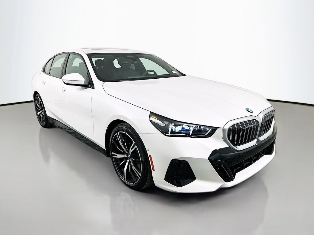 Used 2026 BMW 530i w/ M Sport Package RWD image 3
