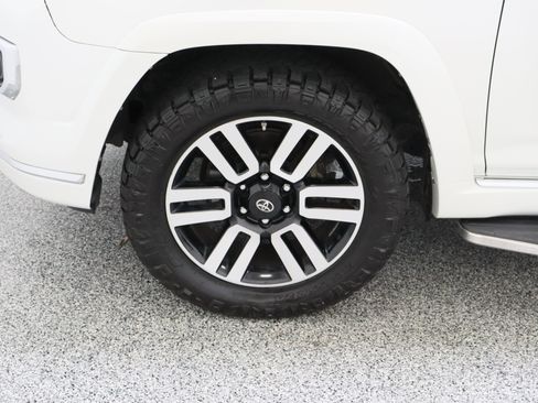 Used 2016 Toyota 4Runner Limited AWD/4WD image 11