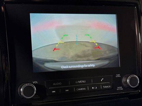 Used 2022 Nissan Frontier SV AWD/4WD image 11