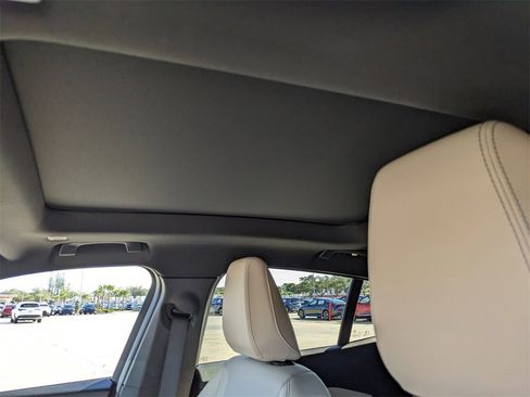 Used 2025 BMW X2 xDrive28i image 24