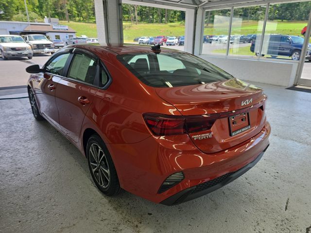 Certified 2024 Kia Forte LXS w/ LXS Technology Package FWD image 3