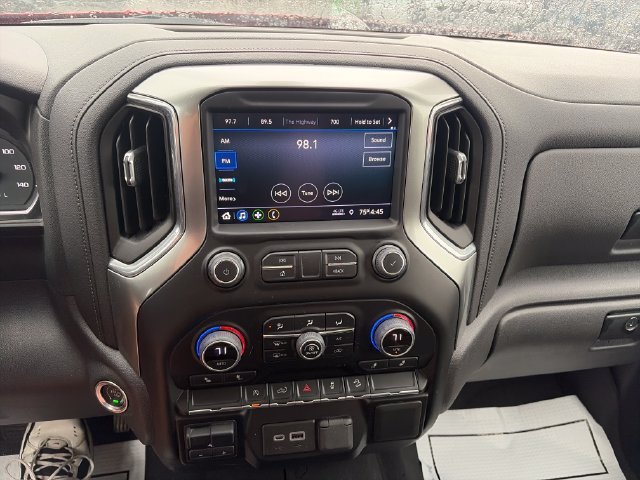 Used 2021 Chevrolet Silverado 1500 RST AWD/4WD image 17