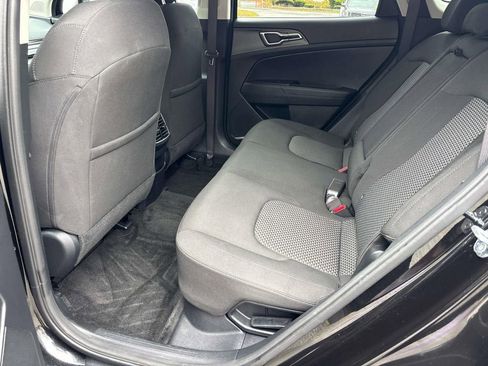 Used 2024 Kia Sportage LX image 11