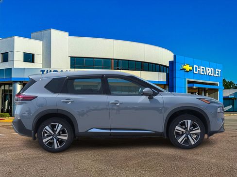 Used 2023 Nissan Rogue SL w/ SL Premium Package FWD image 8