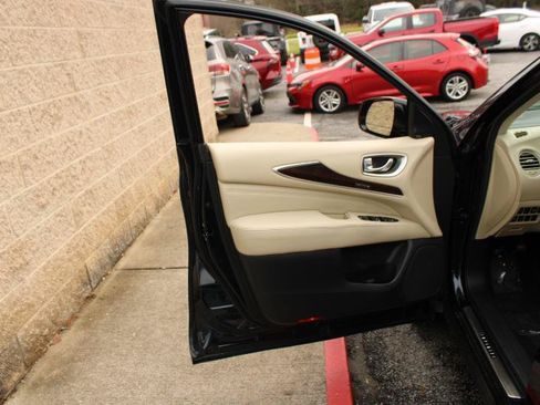 Used 2017 INFINITI QX60 FWD w/ Deluxe Technology Package image 17