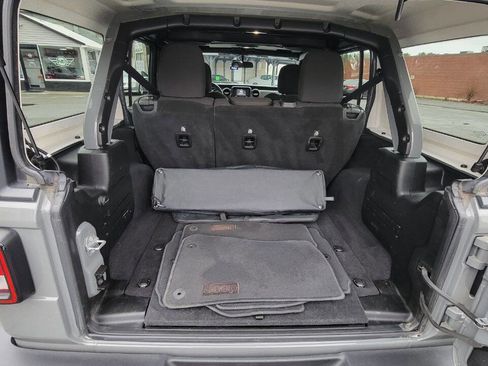 Used 2018 Jeep Wrangler Unlimited Sport S image 25