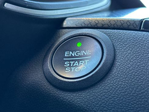 Certified 2022 Ford Escape SEL w/ SEL Stealth AWD Package image 23