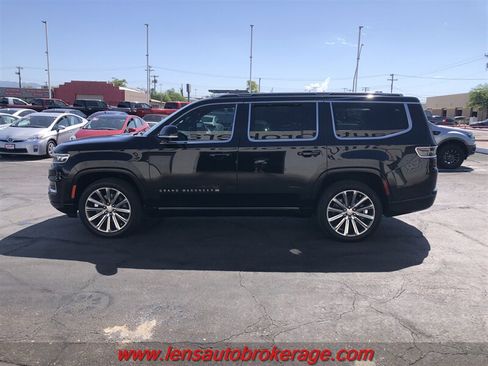 Used 2022 Jeep Grand Wagoneer Series I AWD/4WD image 4