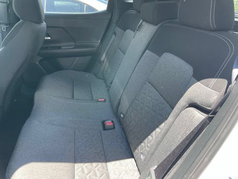 Certified 2025 Nissan Kicks SV AWD/4WD image 8