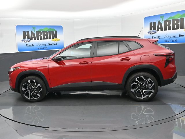 New 2026 Chevrolet Trax RS w/ Driver Confidence Package FWD image 2