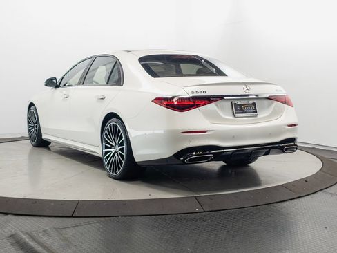 Used 2023 Mercedes-Benz S 580 4MATIC Sedan w/ AMG Line image 32