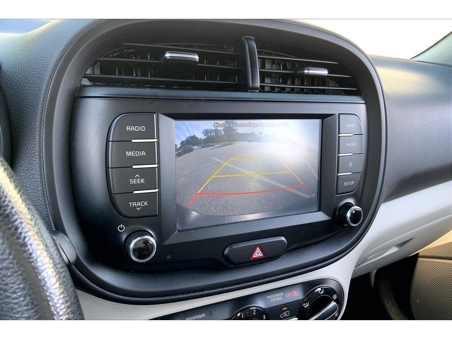 Used 2020 Kia Soul LX FWD image 15