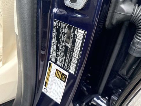 Used 2022 Mercedes-Benz GLE 350 4MATIC image 24