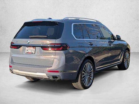 Certified 2024 BMW X7 xDrive40i image 5