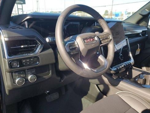 New 2026 GMC Yukon Elevation image 17