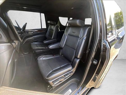 Used 2021 Cadillac Escalade ESV Premium Luxury w/ Driver Assist Tech Package AWD/4WD image 28