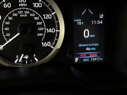 Used 2022 Toyota Corolla LE FWD image 18
