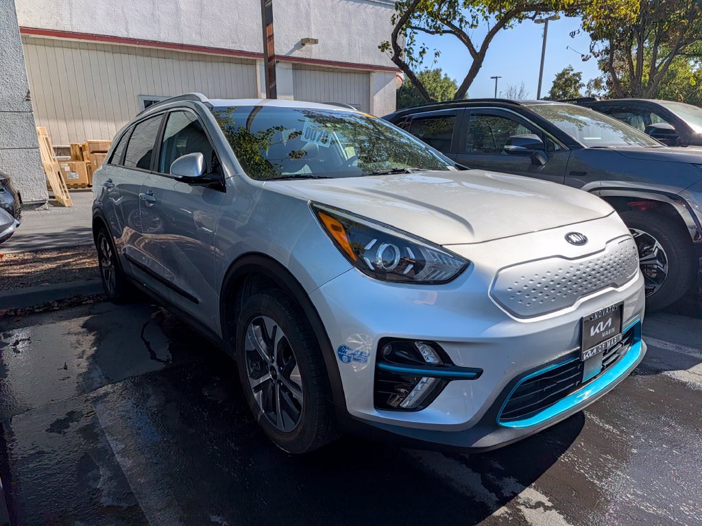 Used 2020 Kia Niro EX Premium FWD image 5