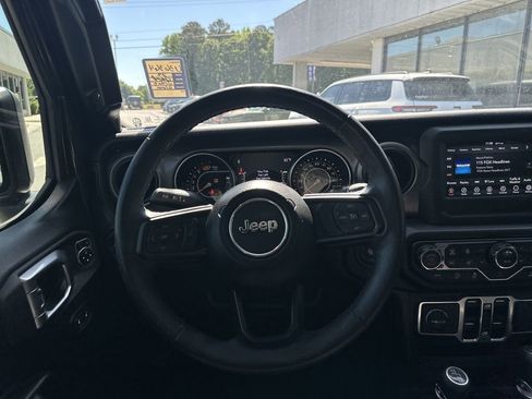 Used 2022 Jeep Wrangler Unlimited Sport AWD/4WD image 24