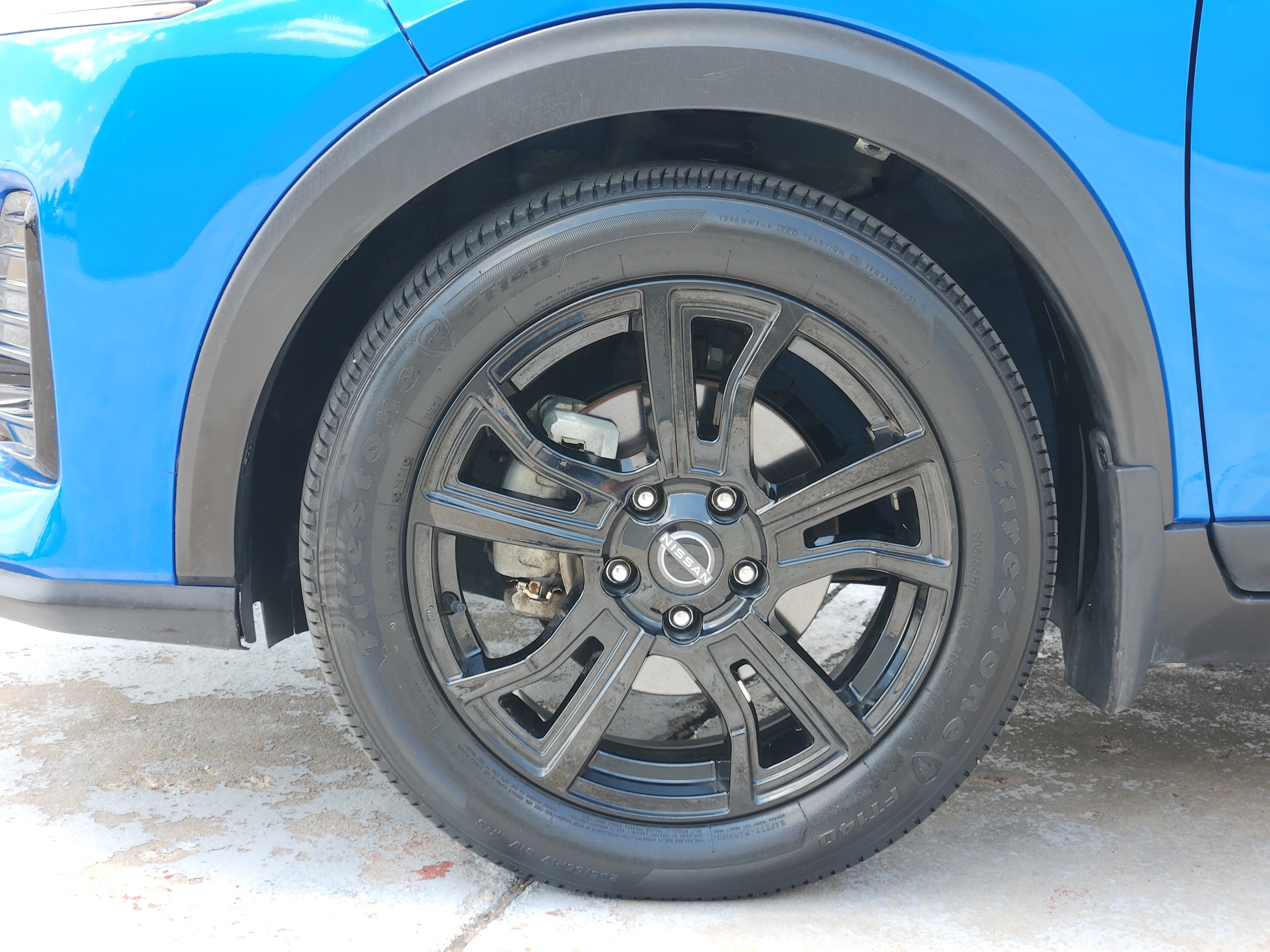Used 2024 Nissan Kicks SR FWD image 14