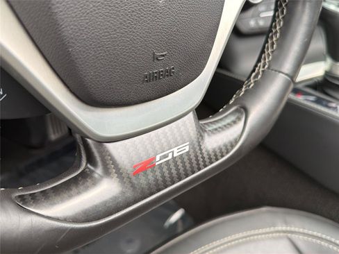 Used 2016 Chevrolet Corvette Z06 w/ 3LZ Preferred Equipment Group RWD image 31