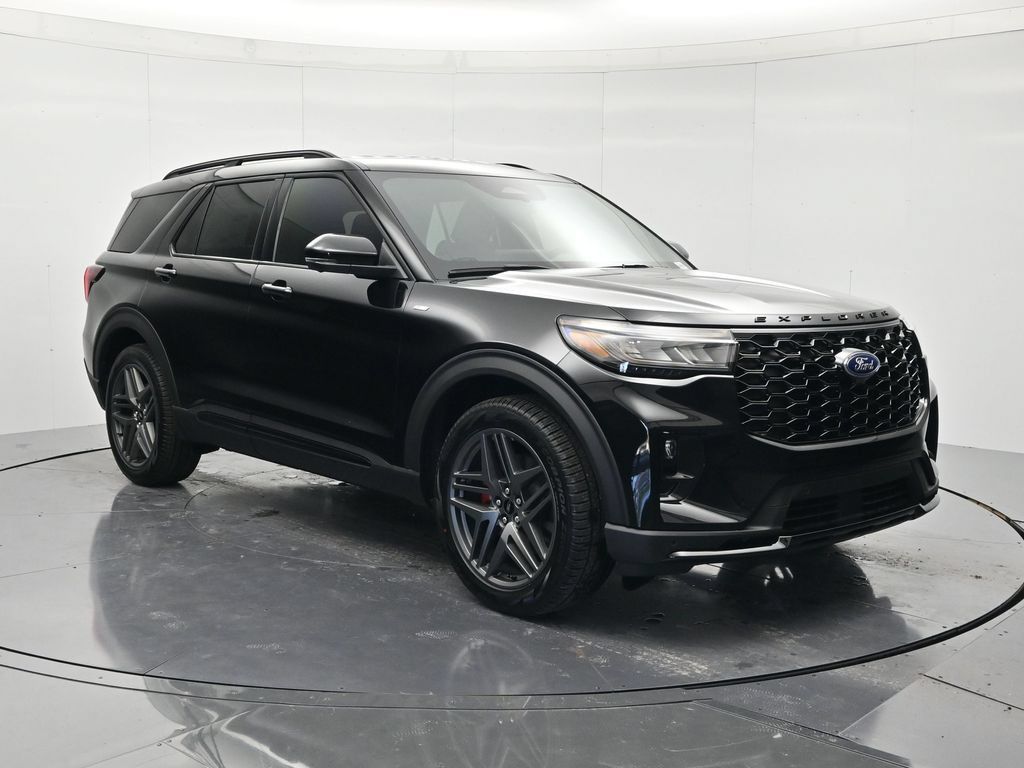 New 2026 Ford Explorer ST-Line w/ ST-Line Street Pack RWD image 3