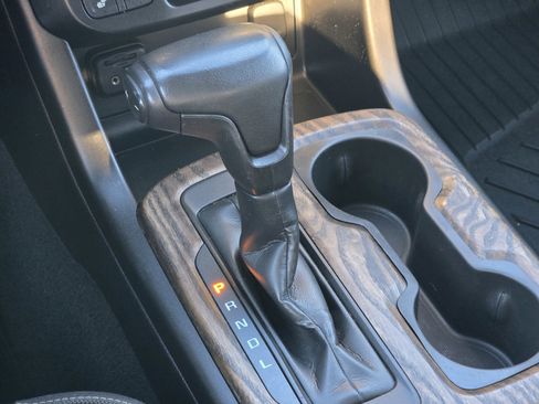 Used 2021 GMC Canyon Denali image 24