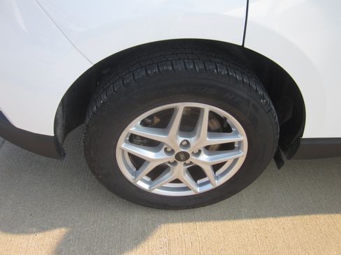 Used 2024 Ford Edge SEL AWD/4WD image 7