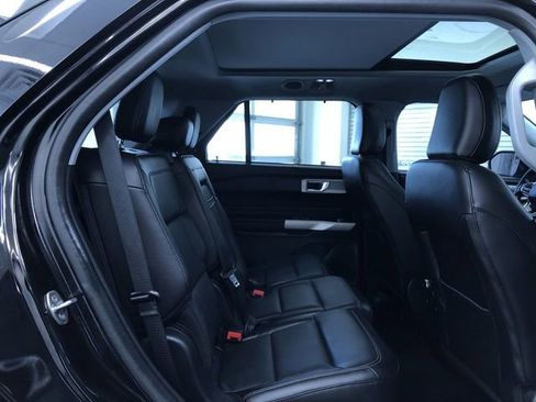 Used 2021 Ford Explorer Limited w/ Hybrid Equipment Group 310A image 23