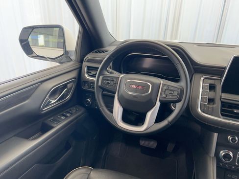 Used 2023 GMC Yukon SLT image 26