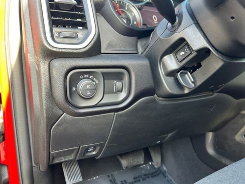 Used 2021 RAM 2500 Big Horn w/ Level B Equipment Group AWD/4WD image 19