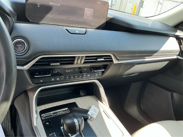 Used 2024 MAZDA CX-90 Plug-In Hybrid w/ Premium Pkg AWD/4WD image 32
