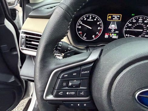 Certified 2025 Subaru Outback Limited image 16