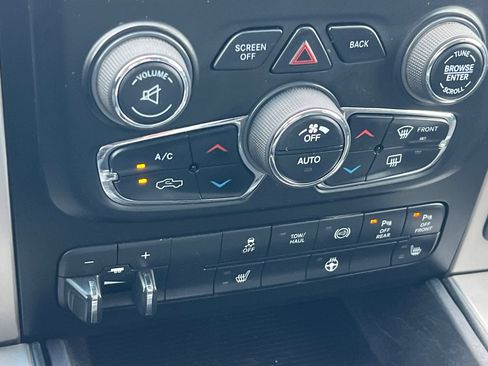 Used 2018 RAM 2500 Big Horn AWD/4WD image 16
