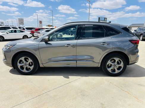 Used 2023 Ford Escape ST-Line Select w/ Tech Pack #2 AWD/4WD image 39