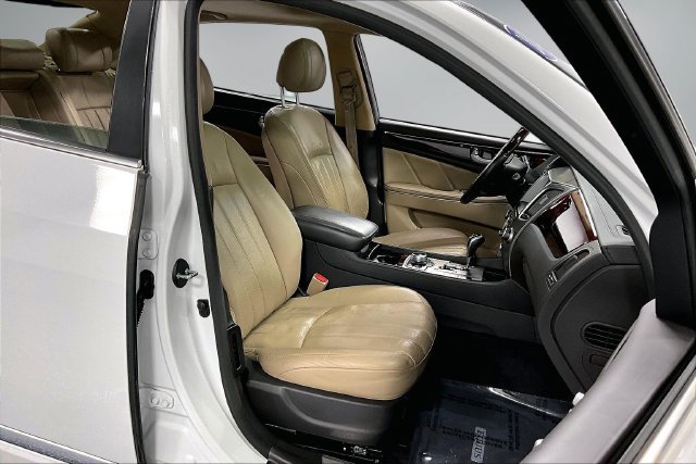 Used 2012 Hyundai Equus Signature RWD image 27