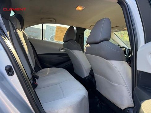 Used 2021 Toyota Corolla LE image 12