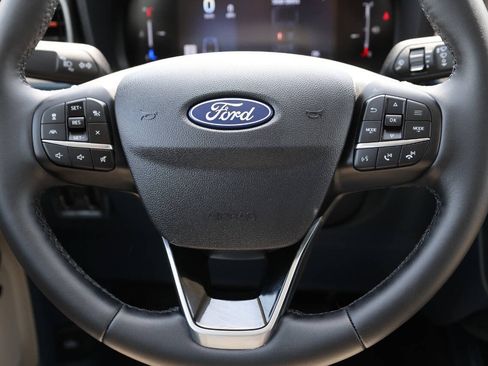 Used 2025 Ford Maverick Lariat w/ 4K Tow Package AWD/4WD image 18