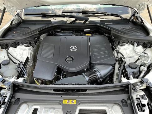 Used 2026 Mercedes-Benz GLC 300 4MATIC image 32